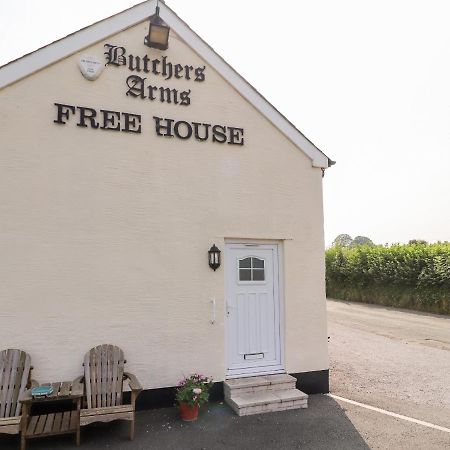 Butchers Arms Cottage Nercwys ภายนอก รูปภาพ