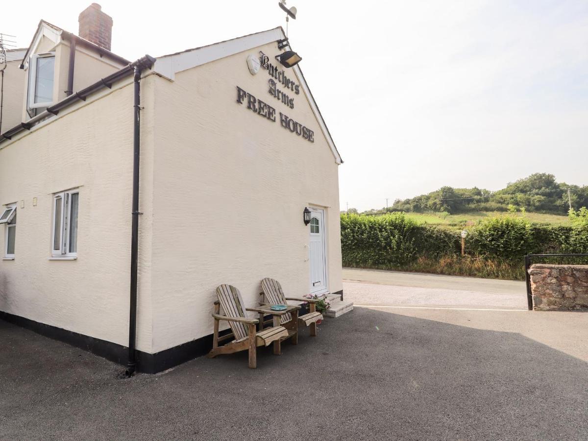 Butchers Arms Cottage Nercwys ภายนอก รูปภาพ