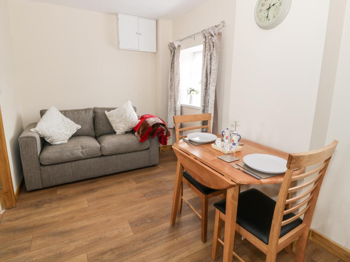 Butchers Arms Cottage Nercwys ภายนอก รูปภาพ
